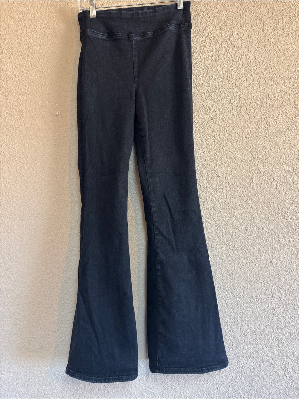 Frame The Jet Set Flare Black High-Waist Jeans